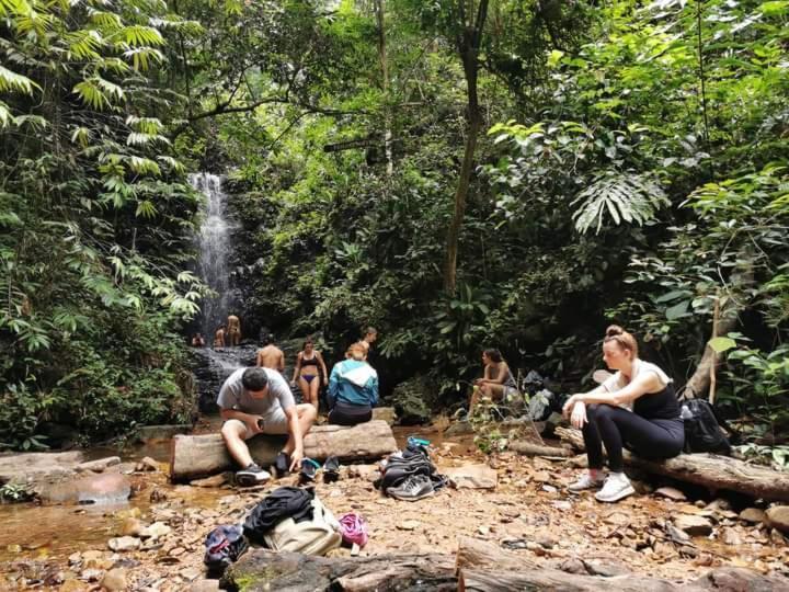 Naura Roomstay Kuala Tahan Esterno foto