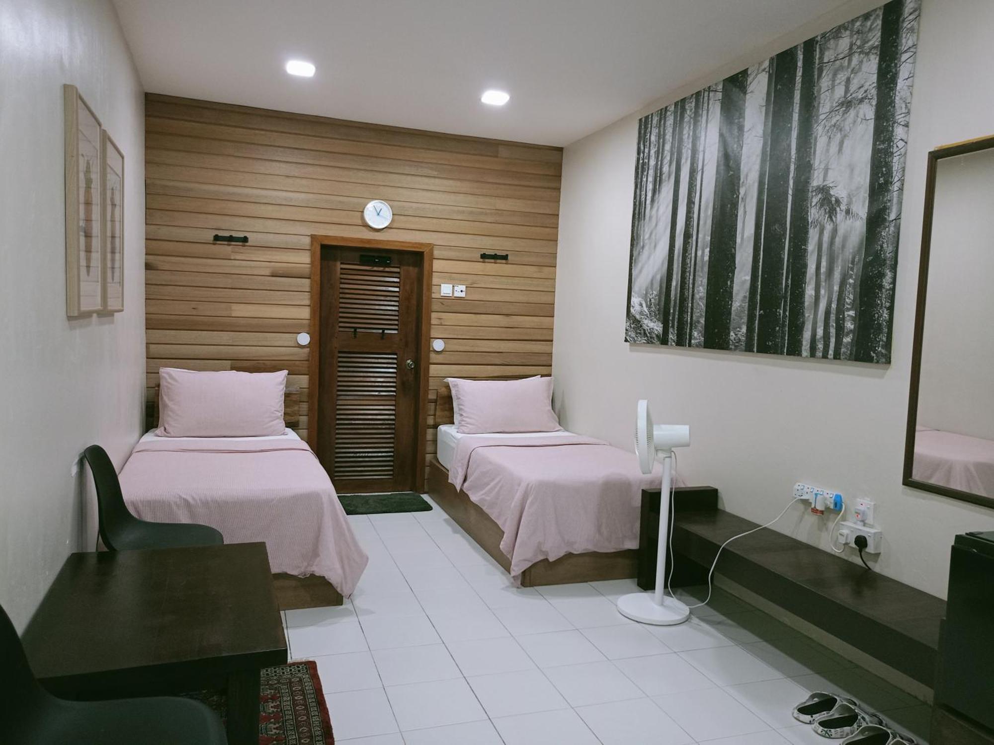 Naura Roomstay Kuala Tahan Esterno foto