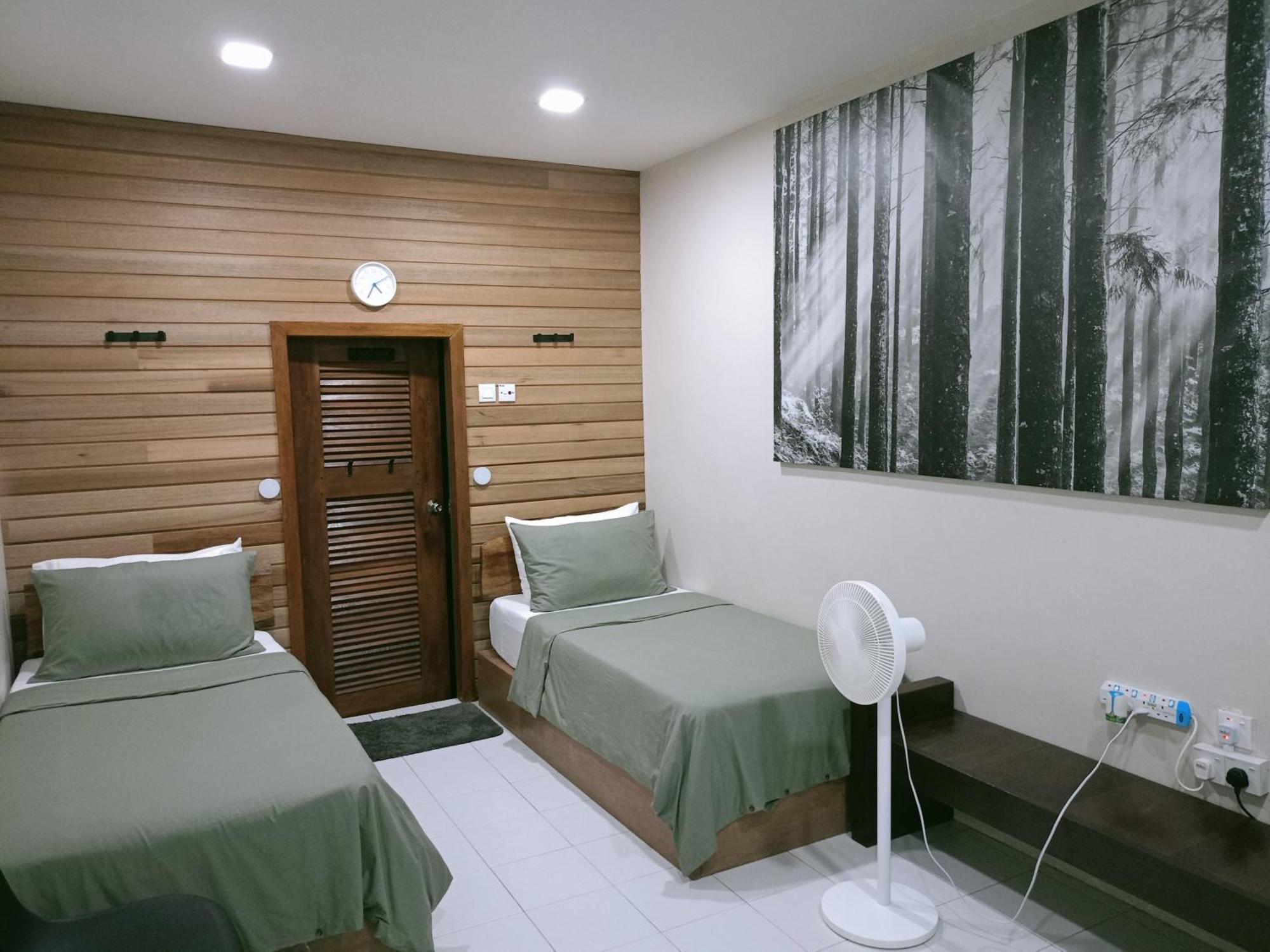 Naura Roomstay Kuala Tahan Esterno foto